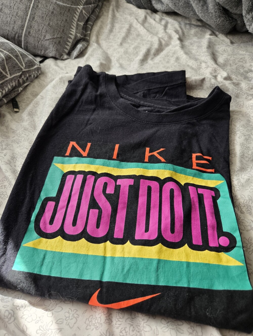 Nike Shirts (Set Of 2) - Picture 7 of 8